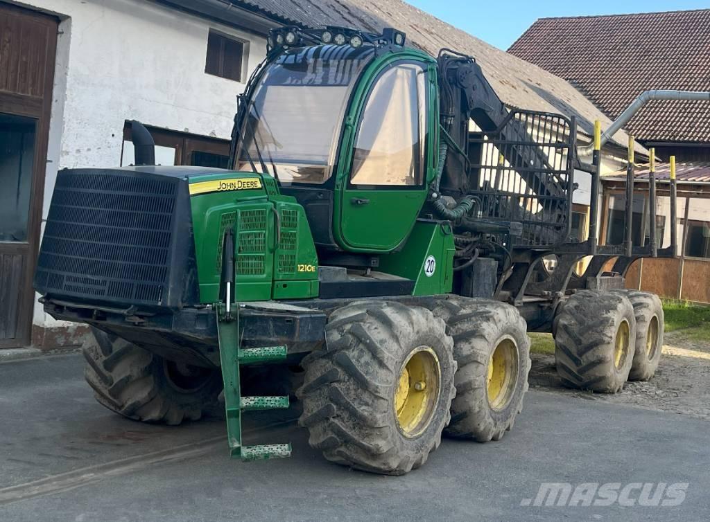 John Deere 1210E Kuormatraktorit