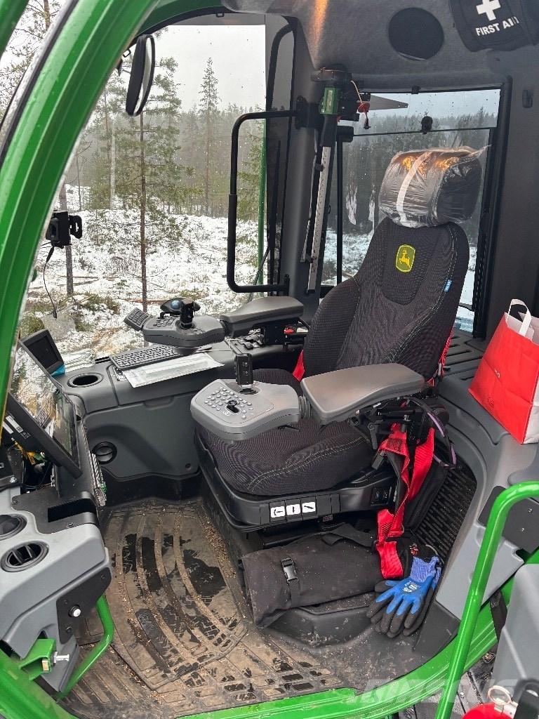 John Deere 1170G Harvesterit
