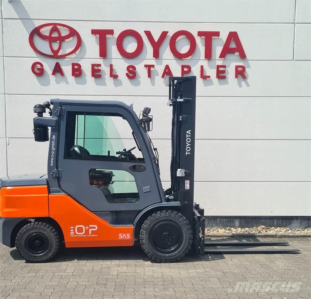 Toyota 52-8FDJF35 Dieseltrukit