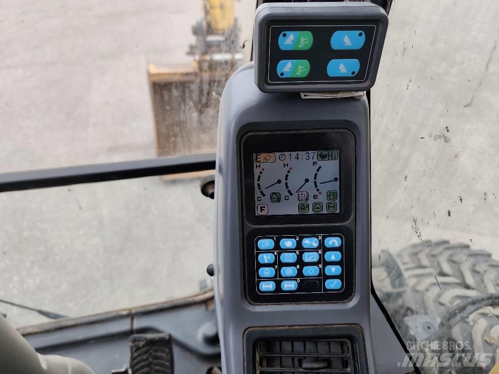 Komatsu PW 160-7E0 Pyöräkaivukoneet