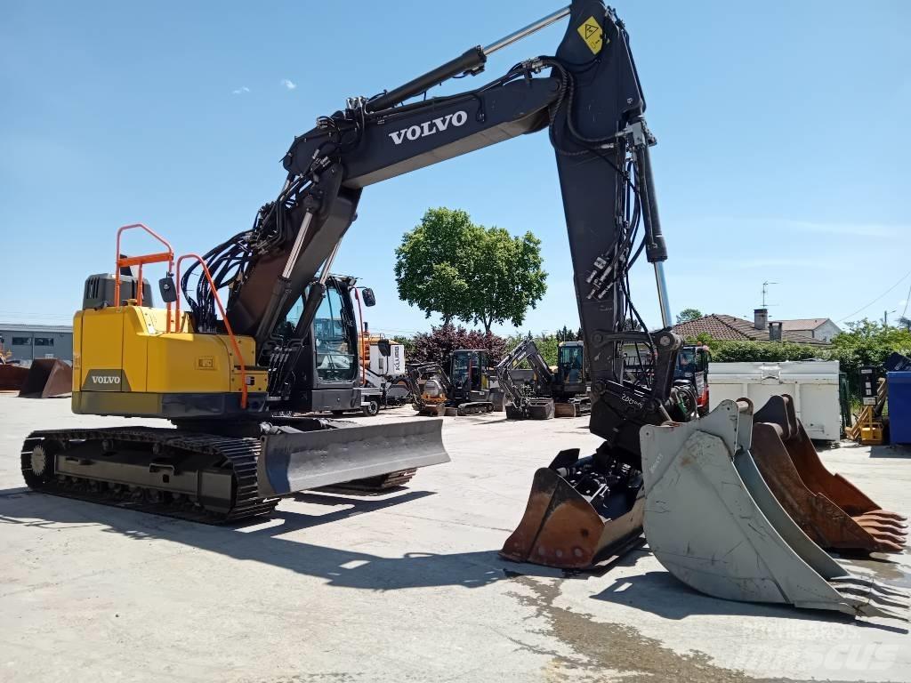 Volvo ECR 235 E Telakaivukoneet