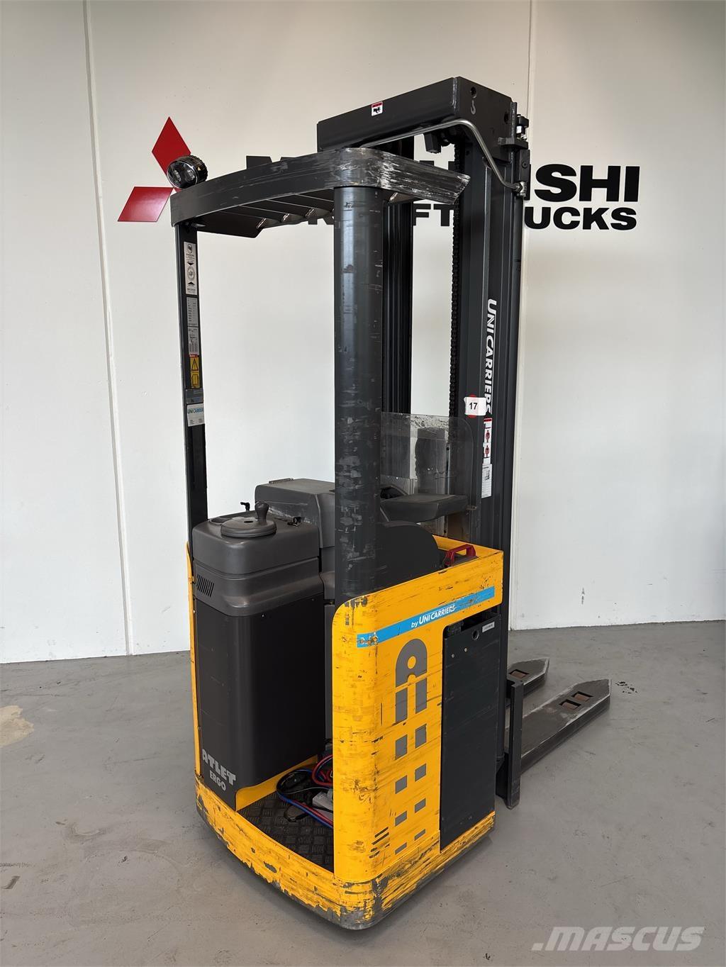 Atlet ASN200 Ajettavat pinoamisvaunut