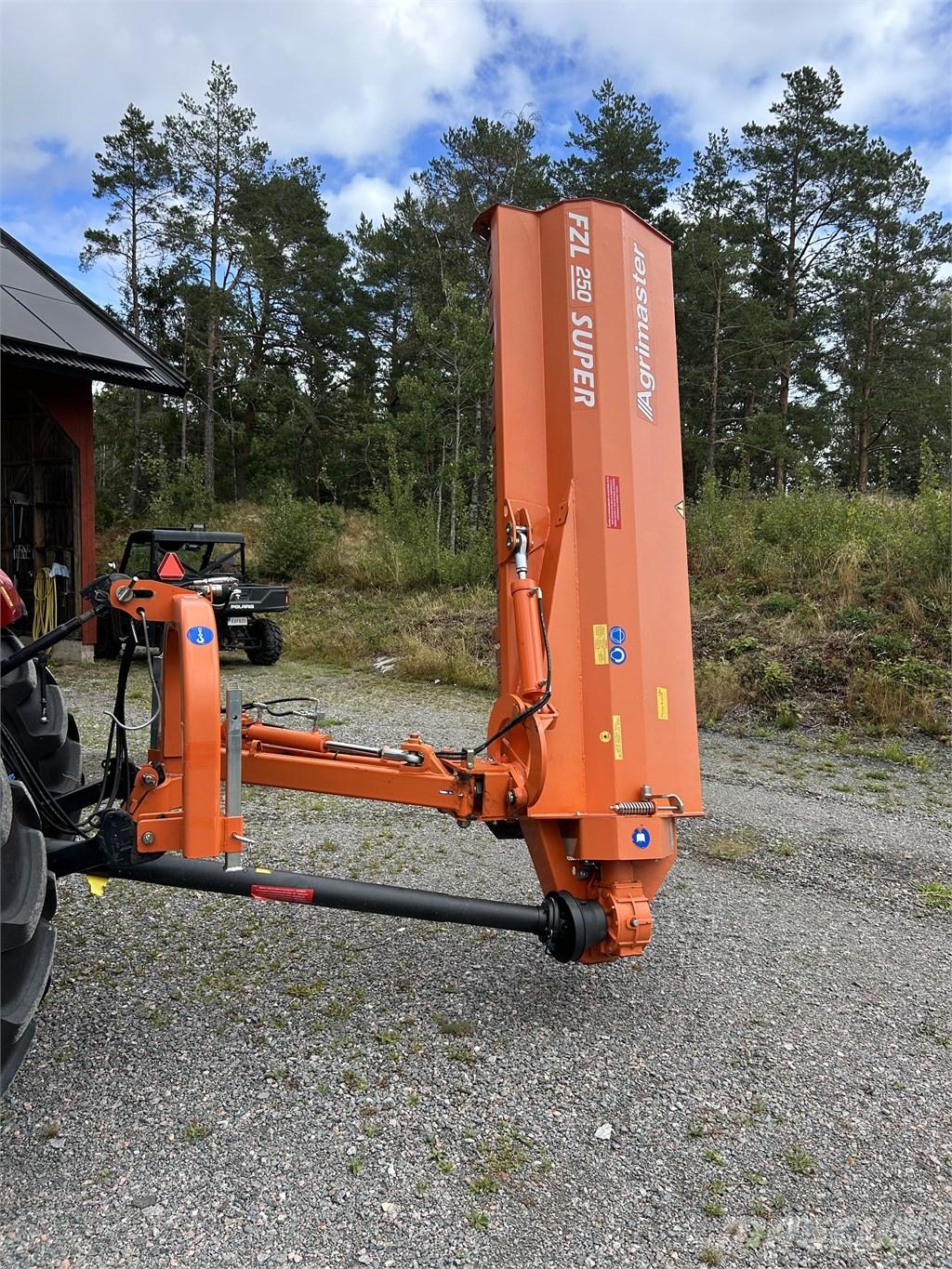 Agrimaster FZL250 Kesantoleikkurit ja -murskaimet