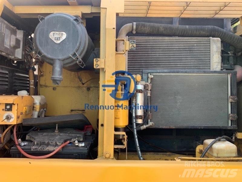 CAT 320 D Midikaivukoneet 7t - 12t