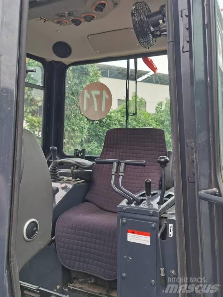 Shantui SD 22 Telaketjupuskutraktorit