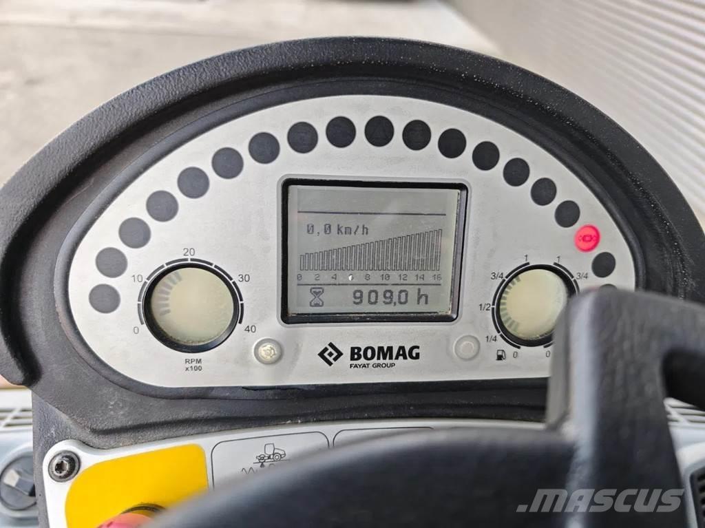 Bomag BW 177 D-5 Kumipyöräjyrät