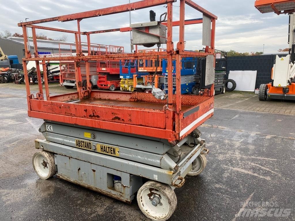 SkyJack SJ4620 Saksilavat