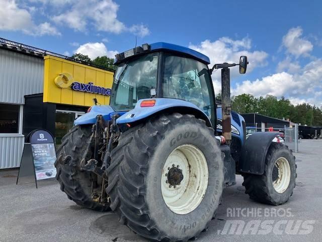 New Holland TG 285 Traktorit