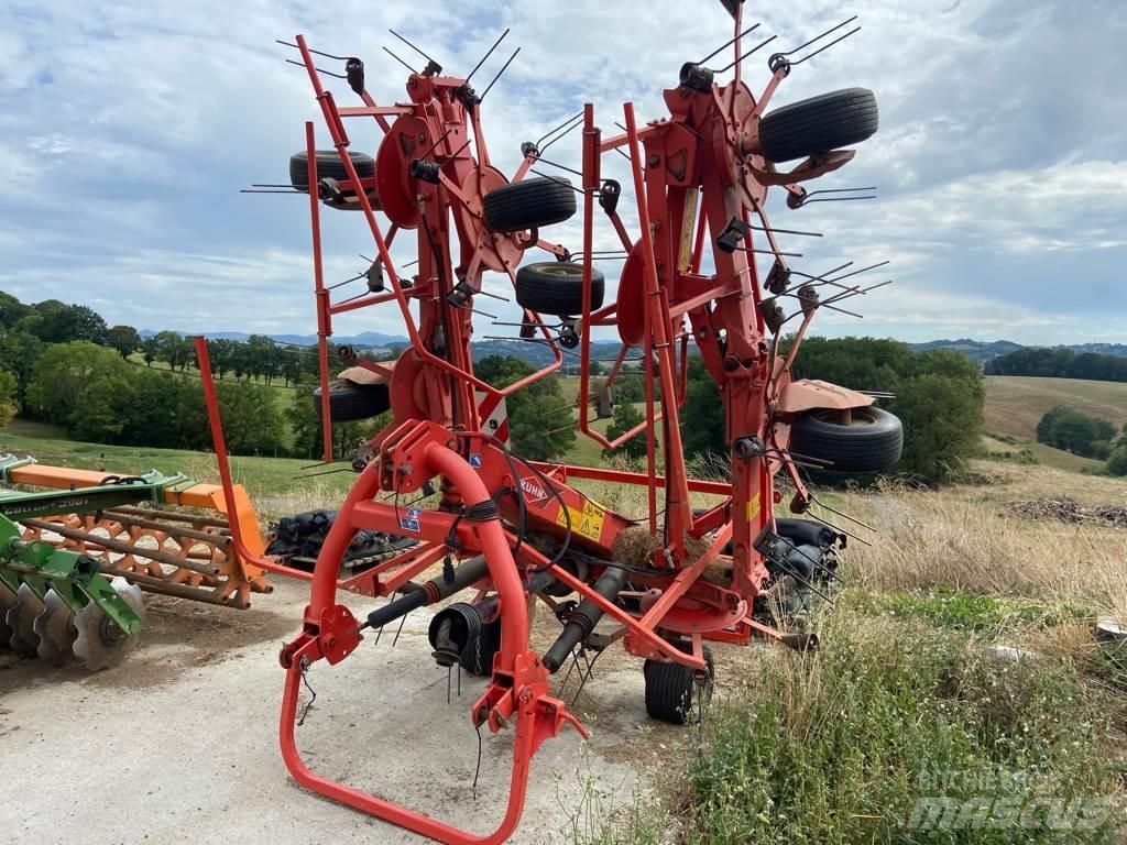 Kuhn GF8702 Pöyhimet ja haravat