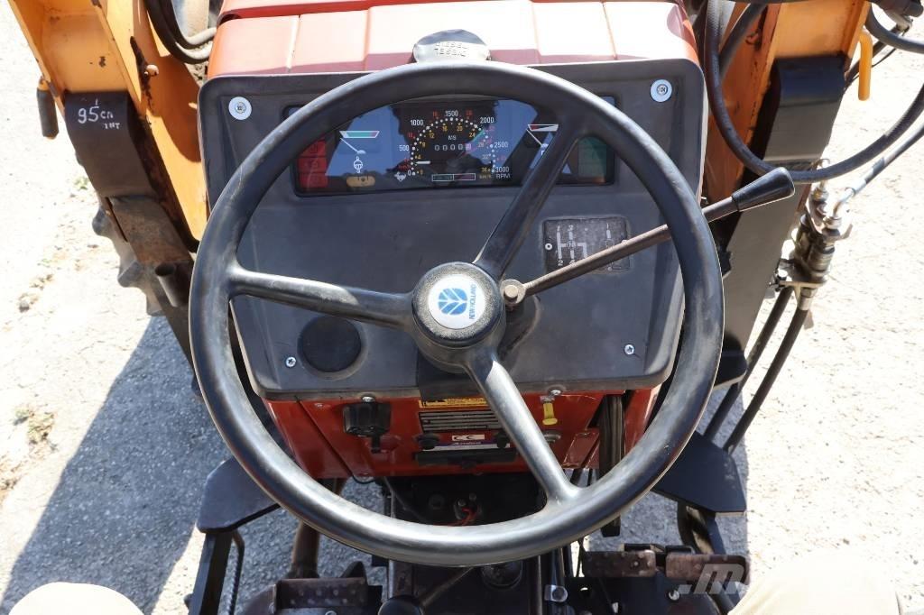 New Holland 70-56 Traktorit