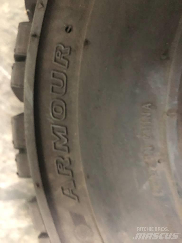 Armour 21x8-9 Renkaat ja vanteet