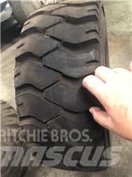 Armour 21x8-9 Renkaat ja vanteet