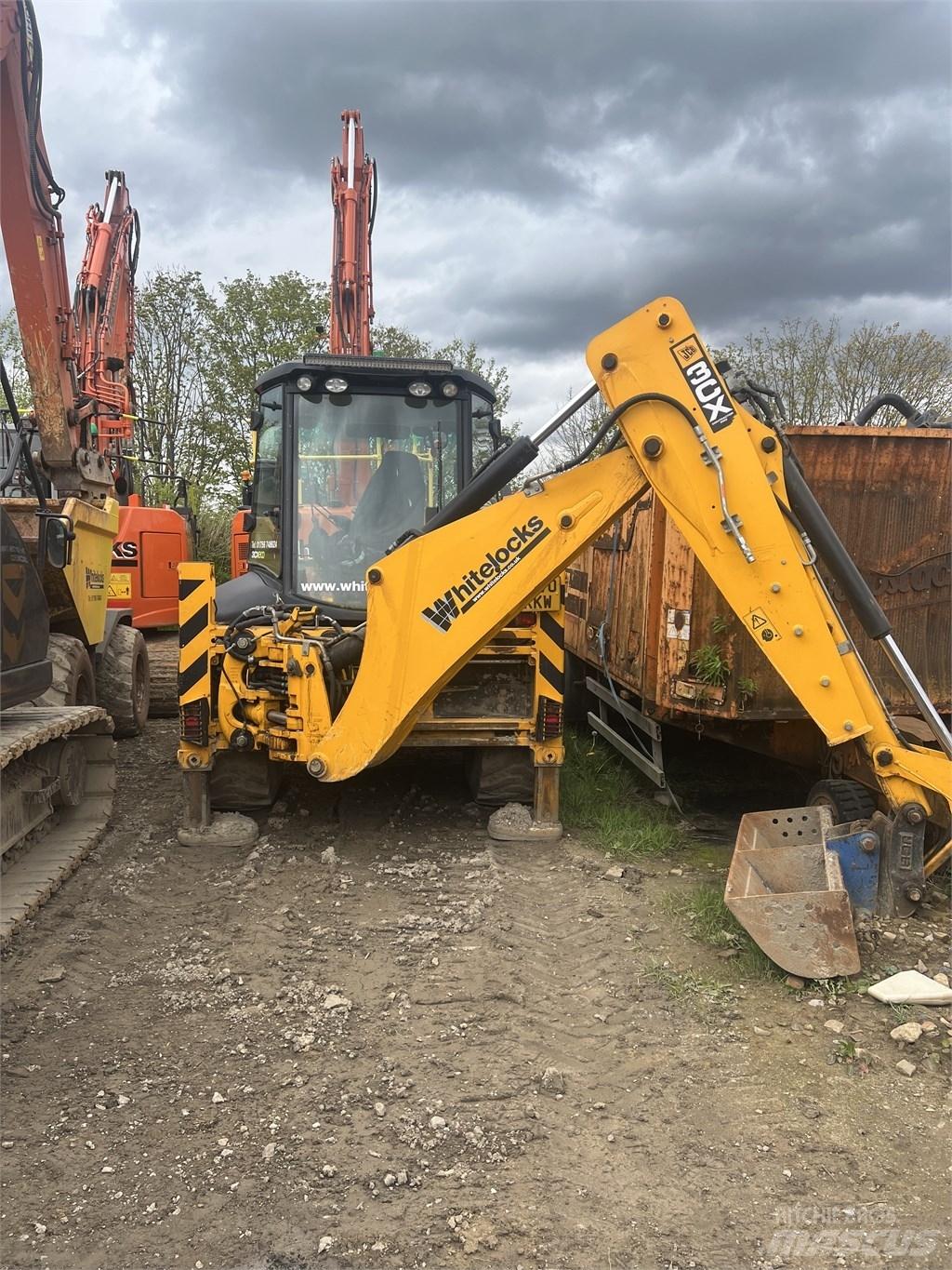 JCB 3 CX Kaivurikuormaajat