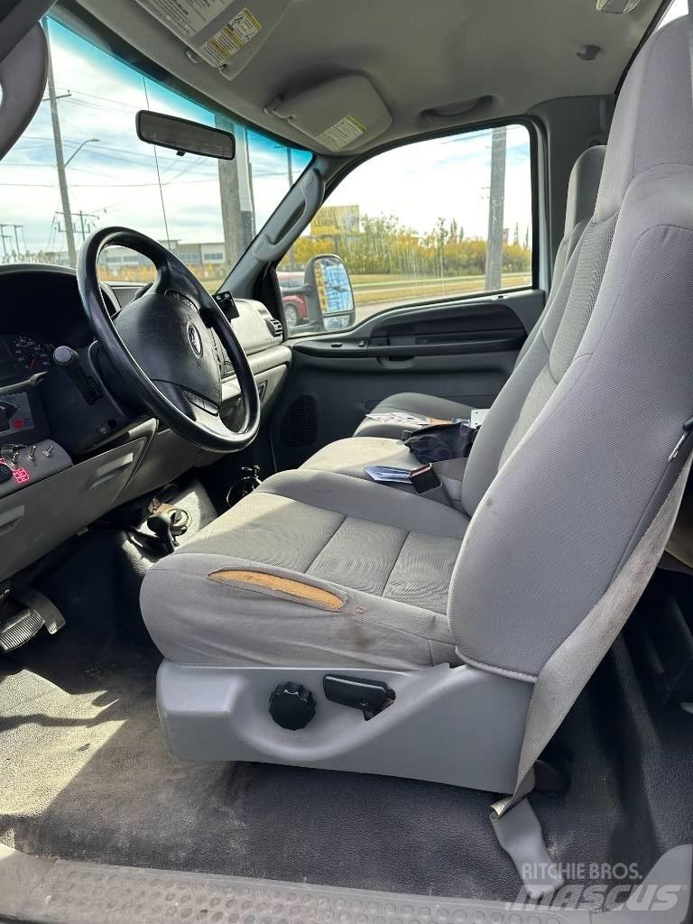 Ford F 550 XLT Lava-kuorma-autot