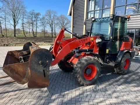 Kubota R 082 Pyöräkuormaajat