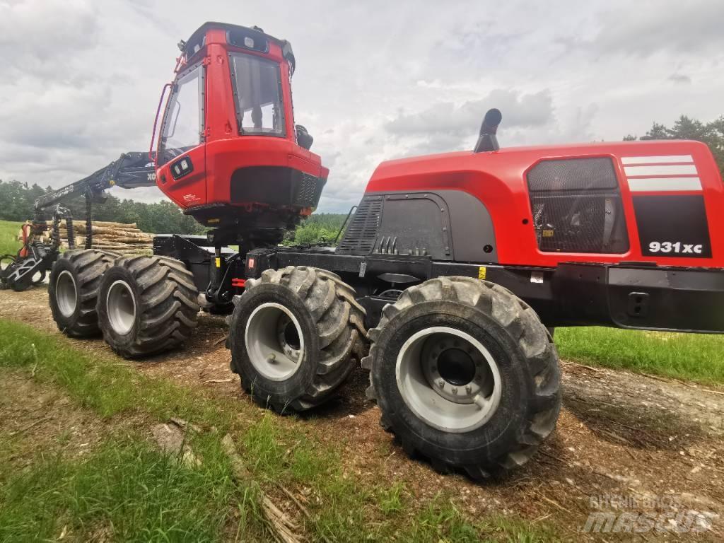 Komatsu 931 XC Harvesterit
