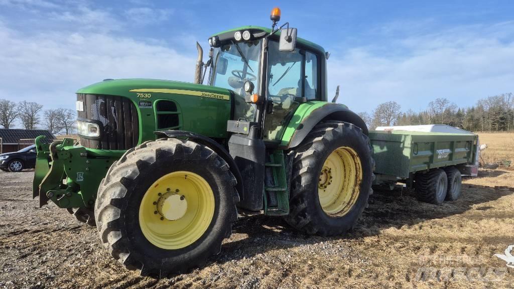 John Deere 7530 Traktorit