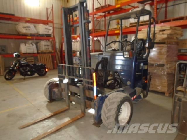 Moffett M45 Maastotrukit