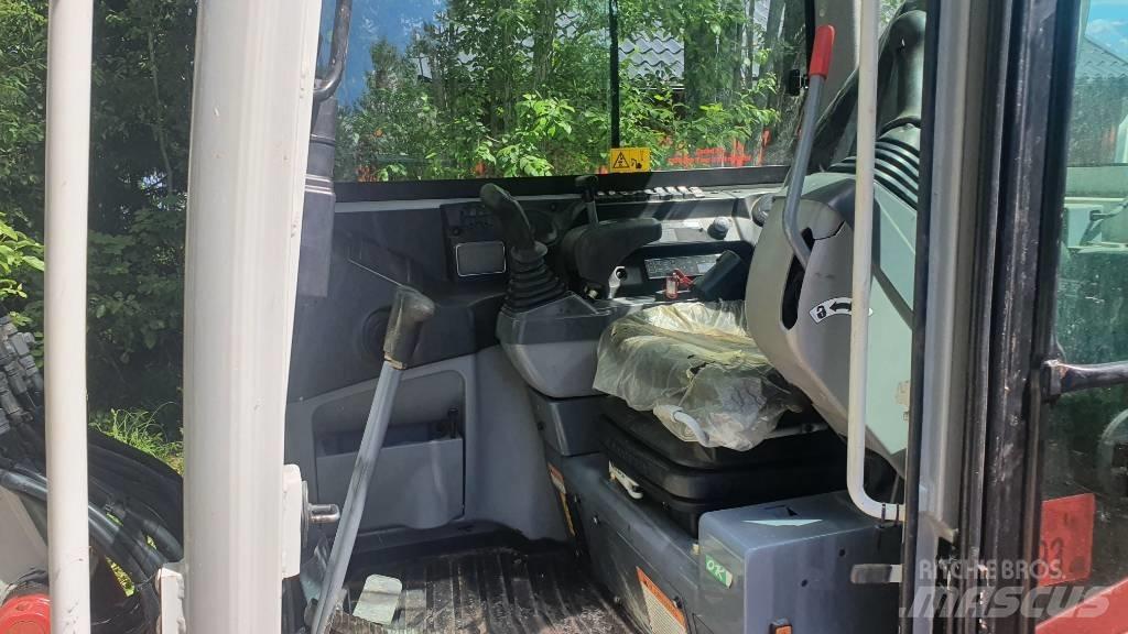 Takeuchi TB230 Minikaivukoneet < 7t