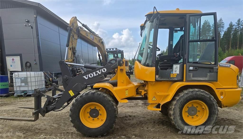 Volvo L30G Pyöräkuormaajat