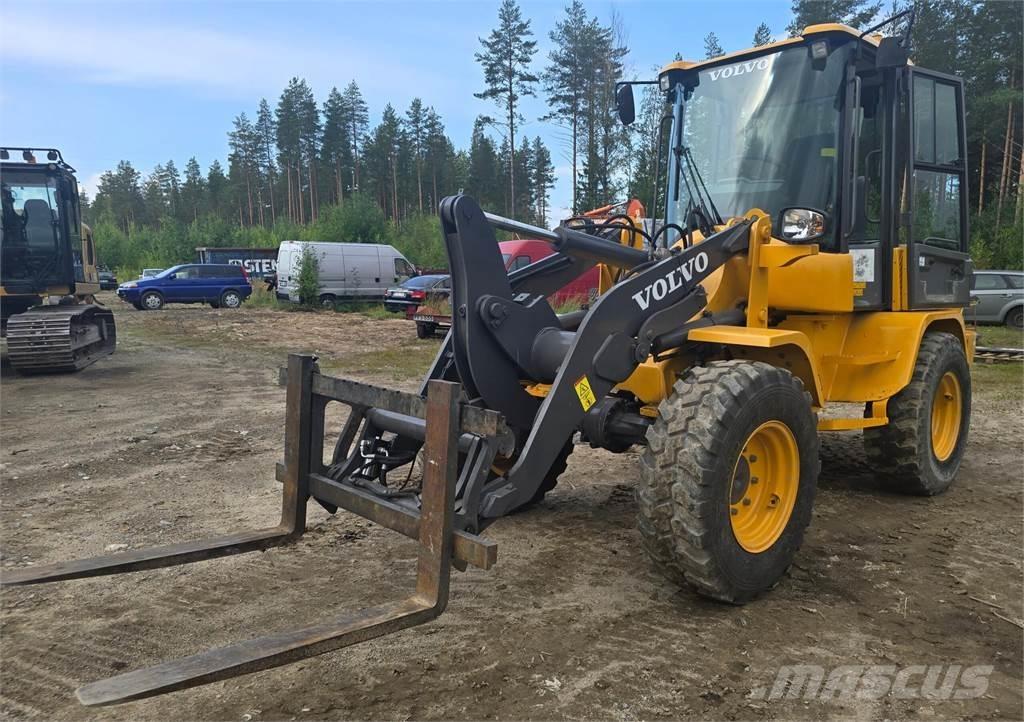 Volvo L30G Pyöräkuormaajat