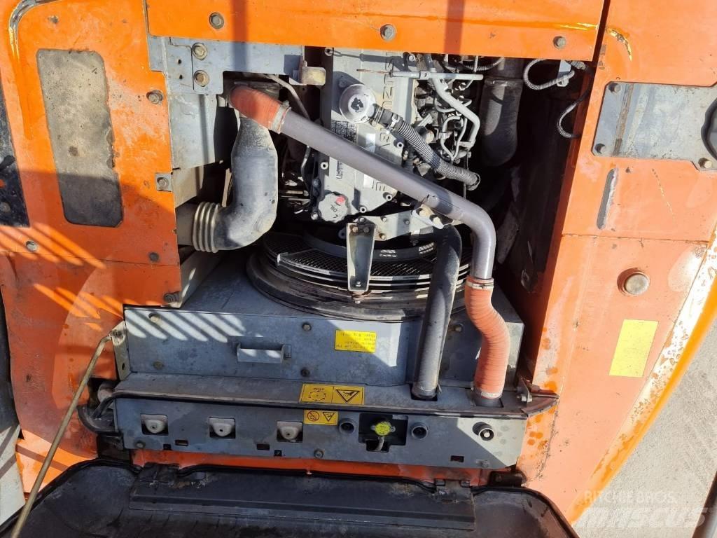 Hitachi ZX 210 LC-3 Telakaivukoneet