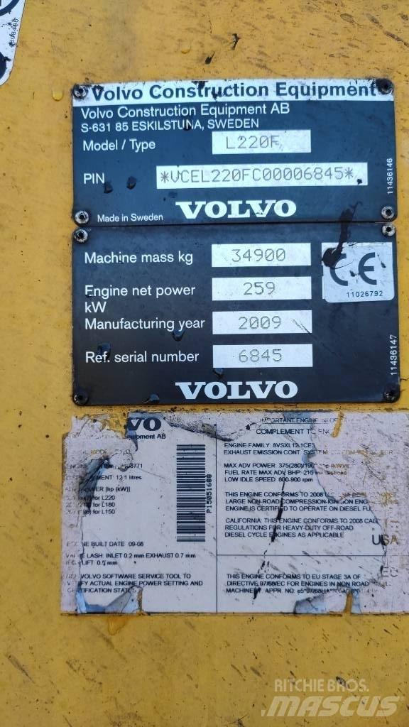 Volvo L 220 F Pyöräkuormaajat