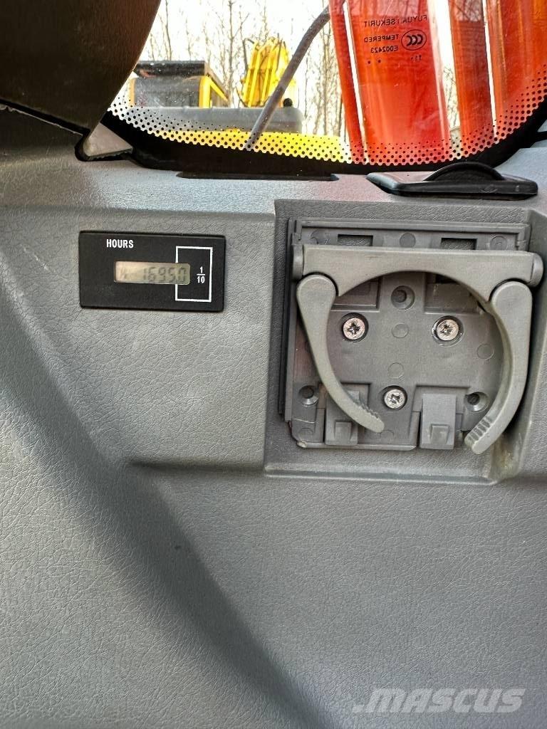 Doosan DX140 Telakaivukoneet
