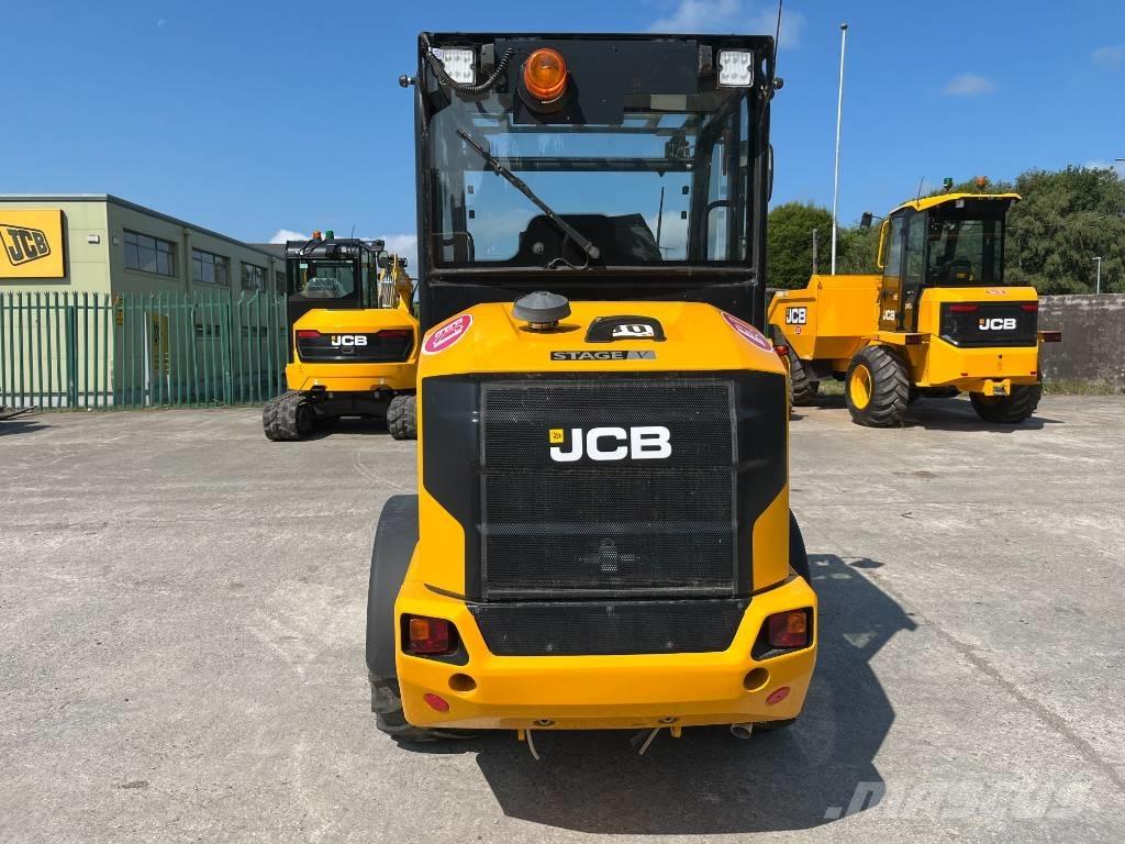 JCB 403ag plus Traktorit