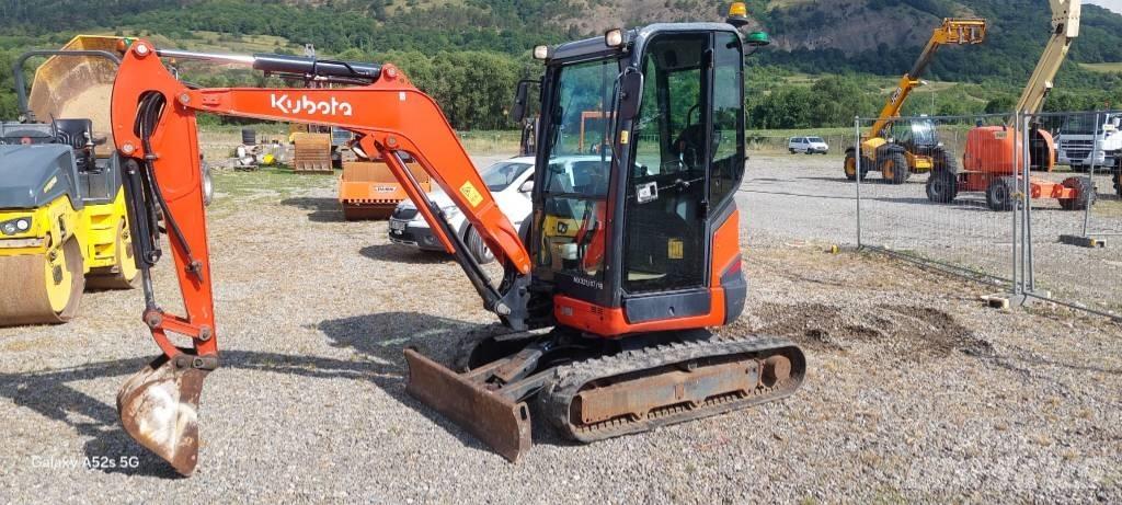 Kubota U 27-4 Minikaivukoneet < 7t