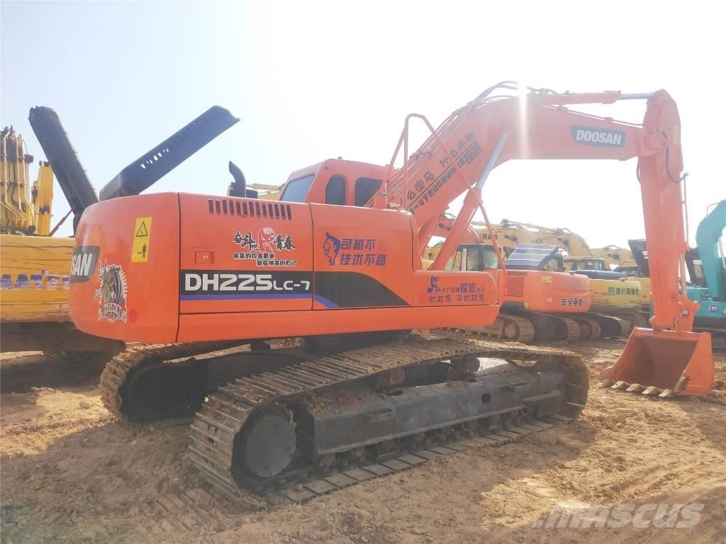 Doosan DH225LC-7 Telakaivukoneet