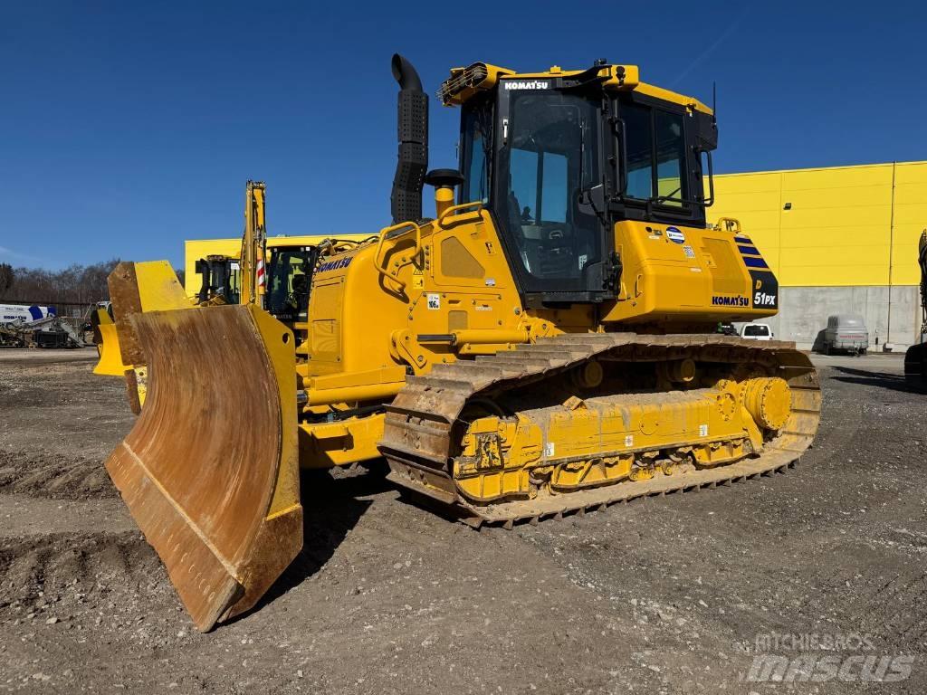 Komatsu D51PX-24E0 Telaketjupuskutraktorit