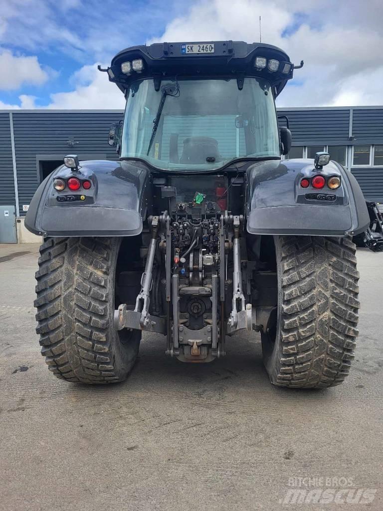 Valtra S 233 Traktorit