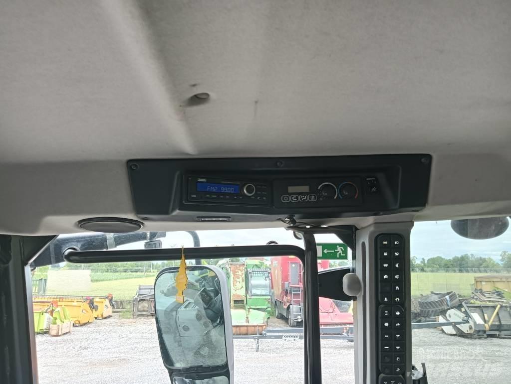 JCB Fastrac 4220 Traktorit