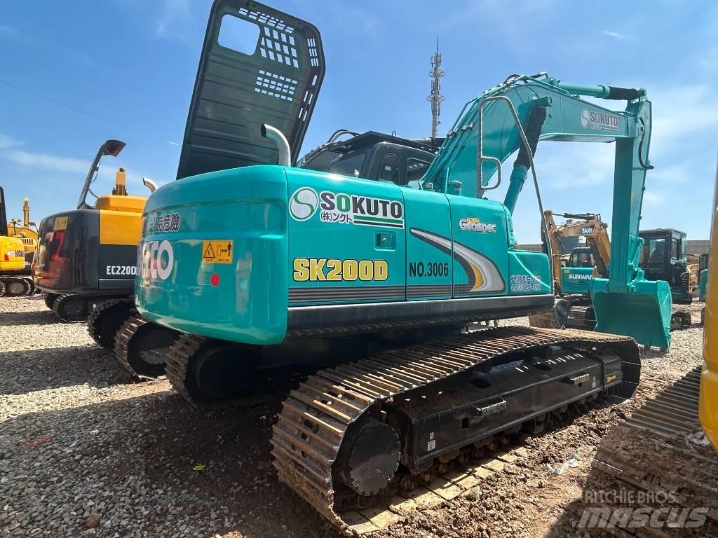 Kobelco SK 200D Midikaivukoneet 7t - 12t
