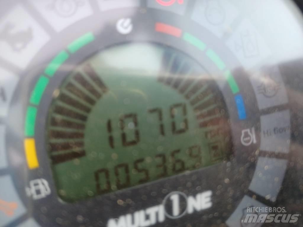 Multione SL840 4WD Liukuohjatut kuormaajat