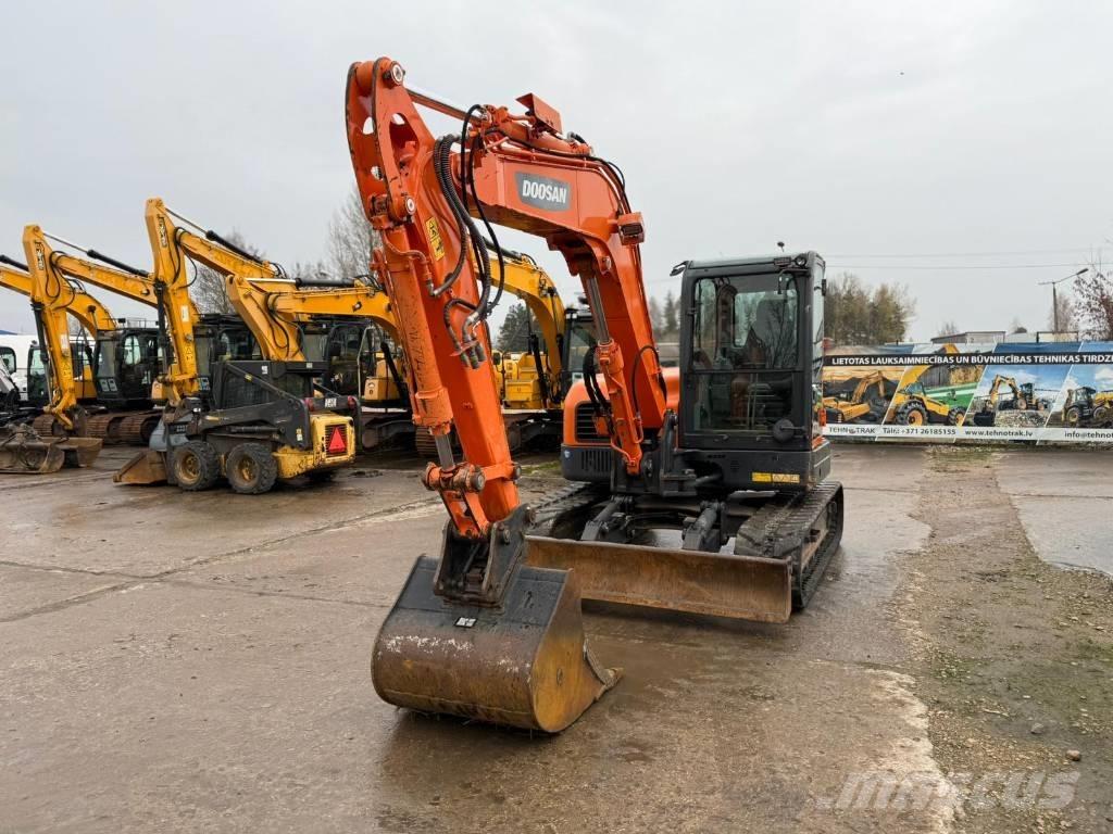 Doosan DX 85 R Midikaivukoneet 7t - 12t