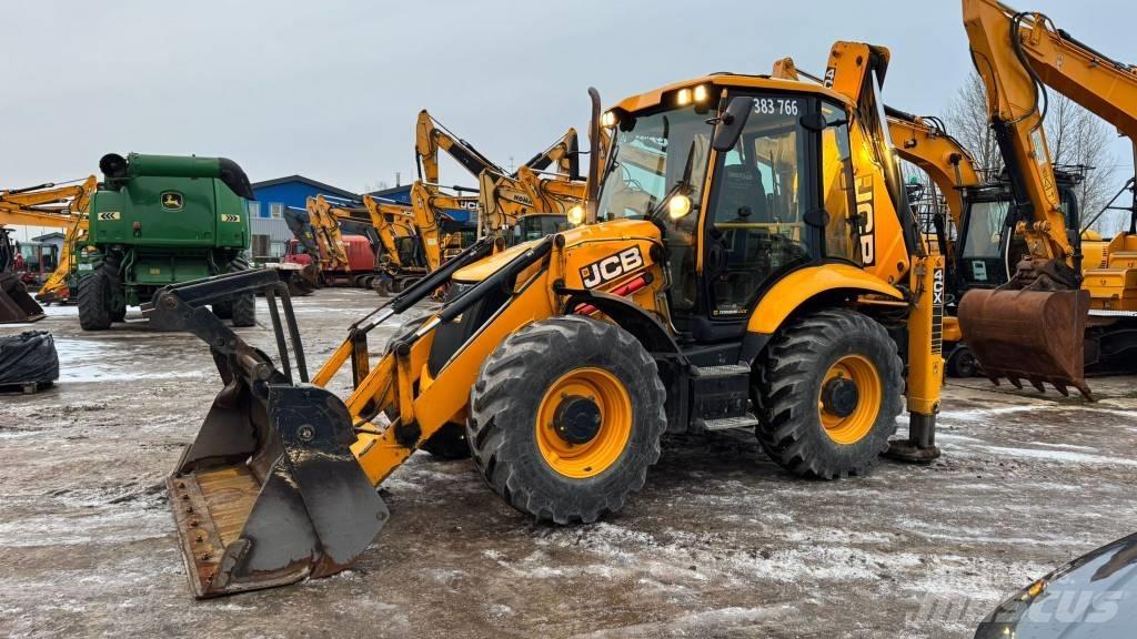 JCB 4 CX Kaivurikuormaajat