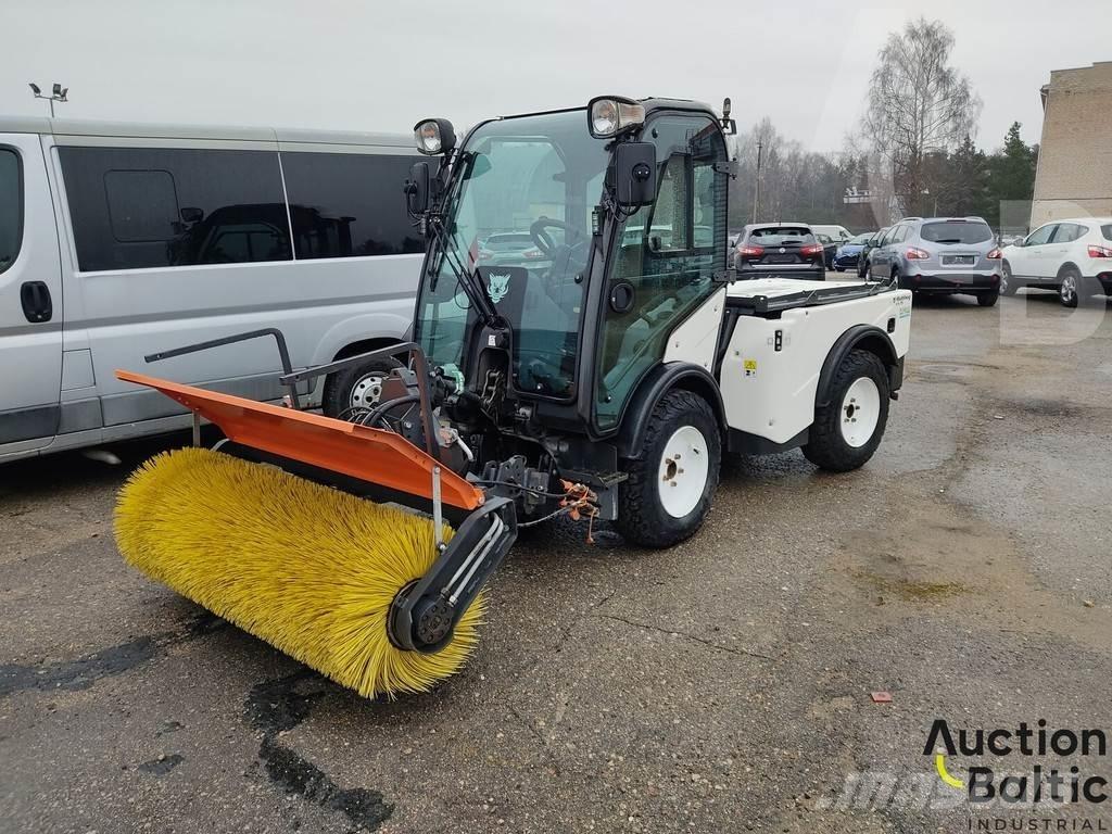 Multihog CX75 Lakaisukoneet
