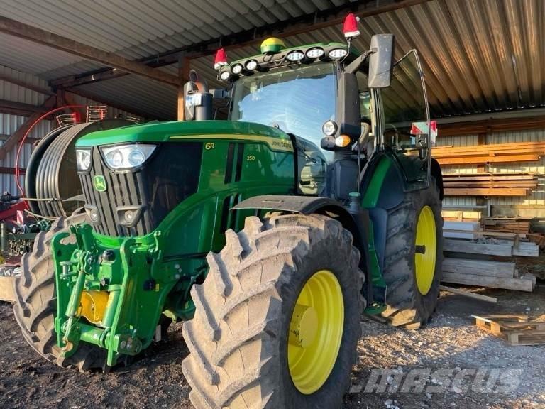 John Deere 6R 250 Traktorit