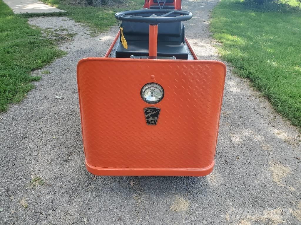 Taylor-Dunn C432 Vetotrukit