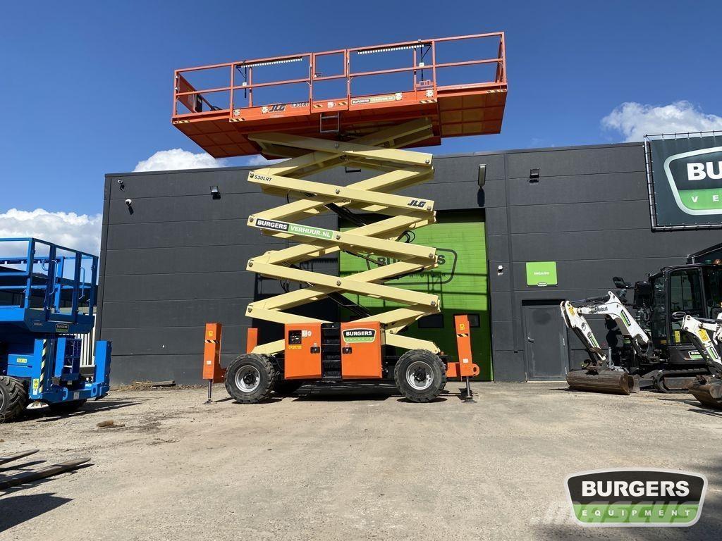 JLG 530LRT Saksilavat