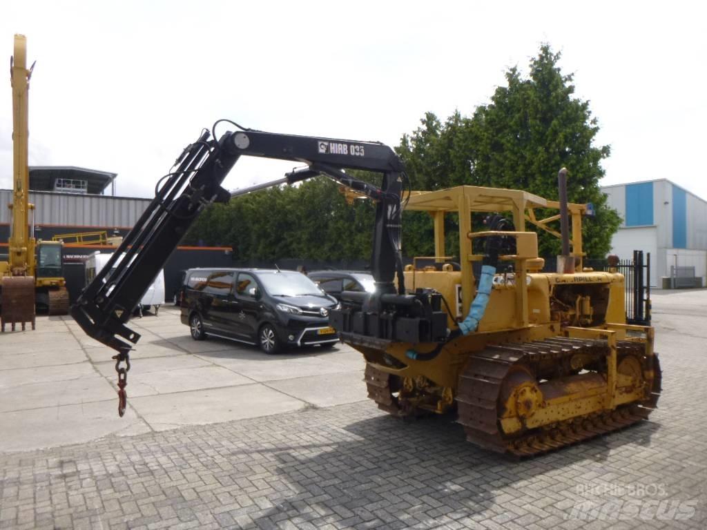 CAT D 4 D Telaketjupuskutraktorit