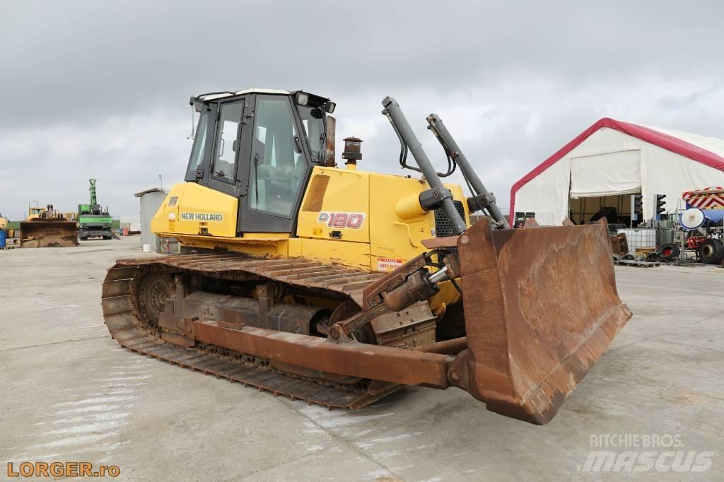 New Holland D 180 Telaketjupuskutraktorit