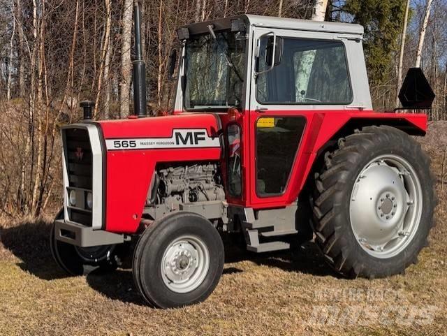 Massey Ferguson 565 Traktorit