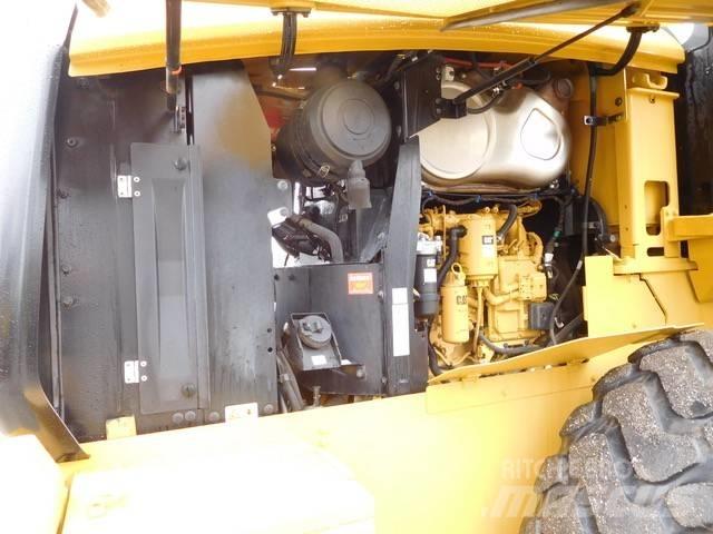 CAT 926M Pyöräkuormaajat