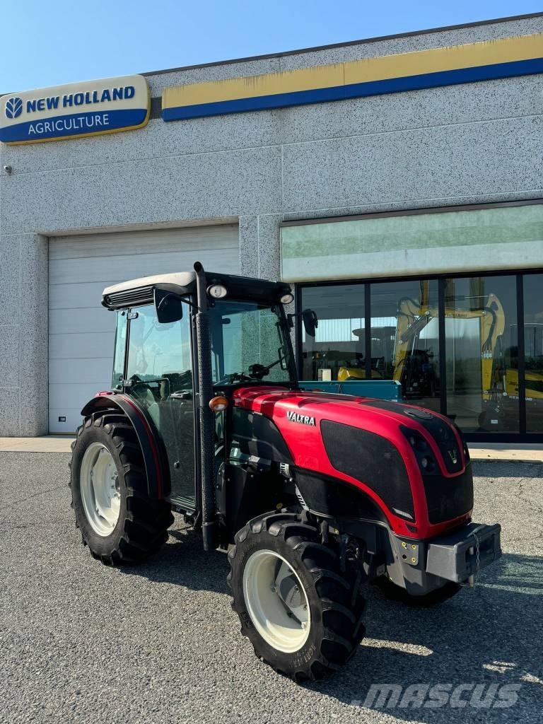Valtra F95 Traktorit