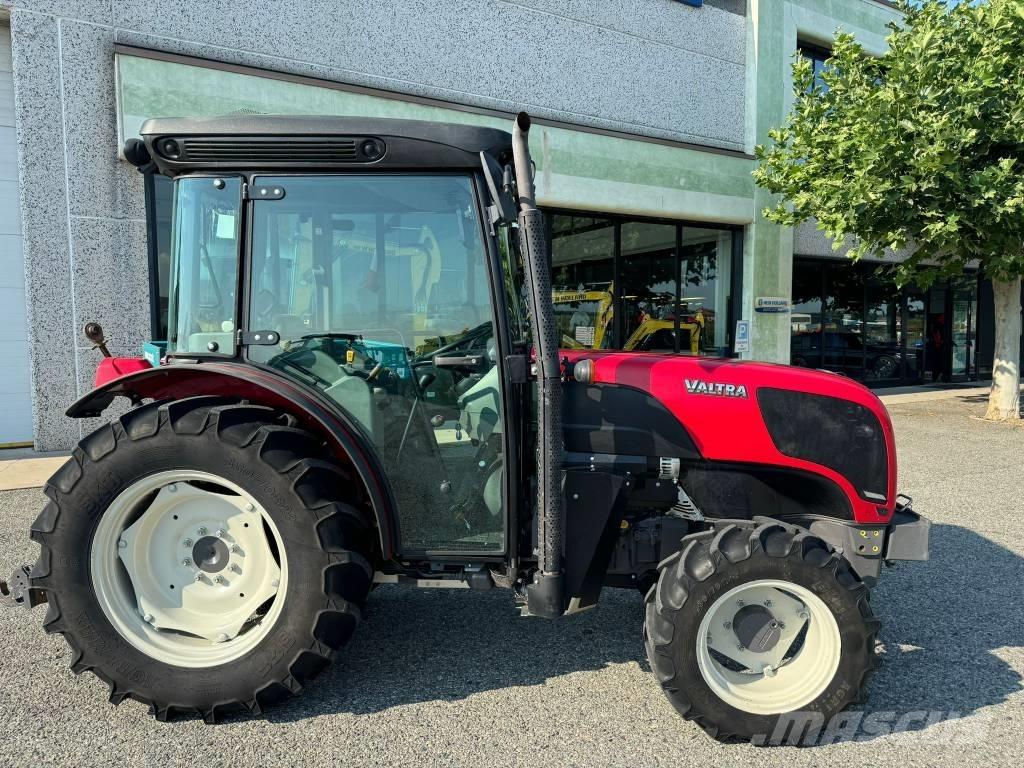 Valtra F95 Traktorit