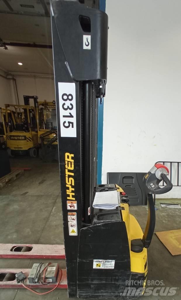 Hyster S 1.2 Käsikäyttöiset pinoamisvaunut