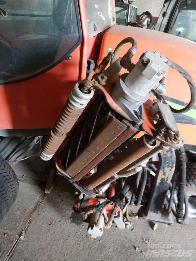 Jacobsen LF4677 Väyläleikkuri